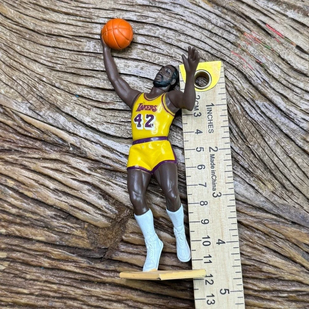 Vintage James Worthy Los Angeles Lakers NBA Action Figure #42 Slam Dunk Pose